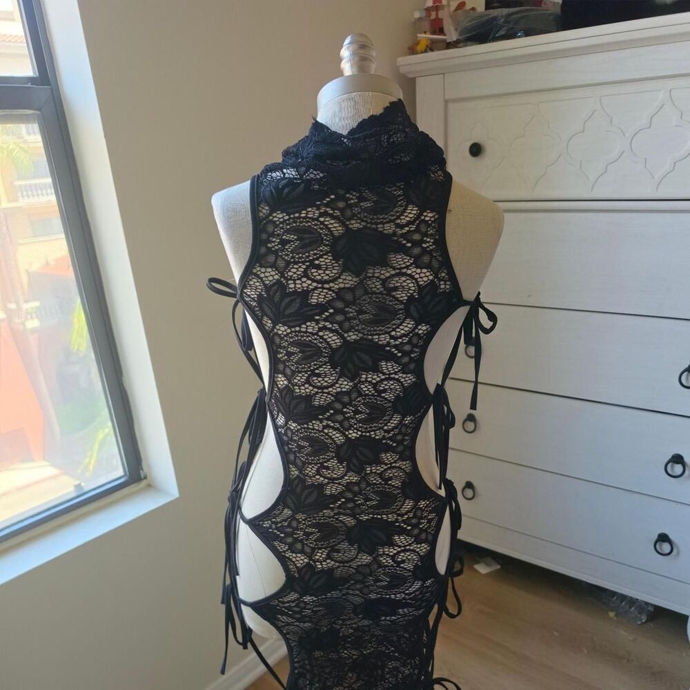Fashion-nova Women's Black Dress